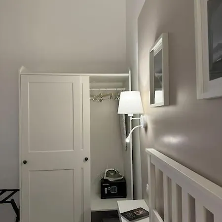 Apartment Federico Ii Neapel