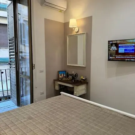 Federico Ii * Nápoles