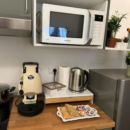 Federico Ii Apartamento *